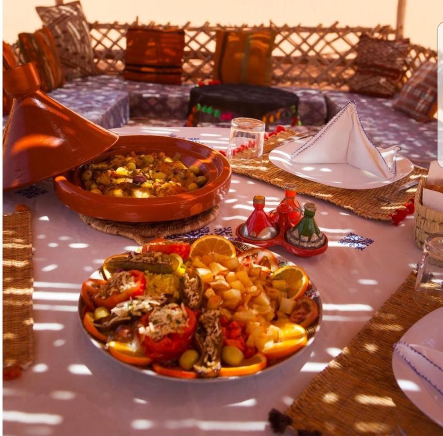 Sahara Family Camp Мерцуга Екстериор снимка